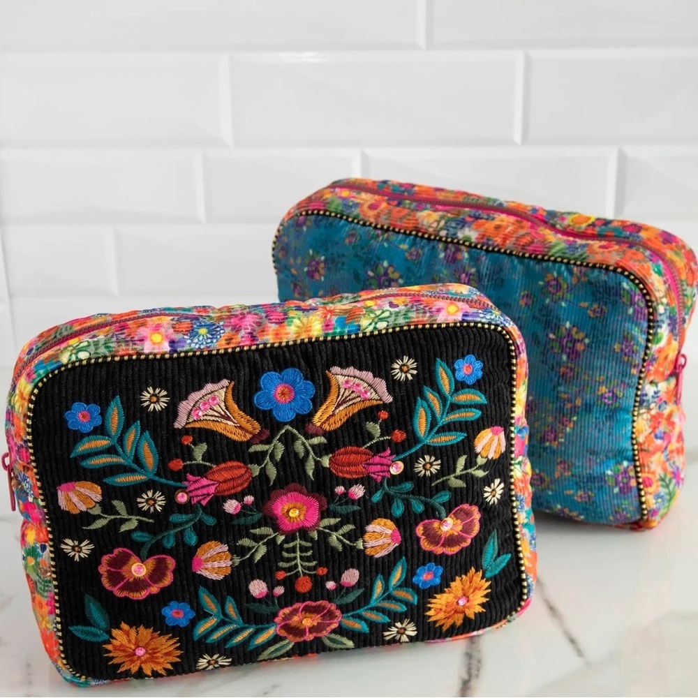 NATURAL LIFE Floral Cosmetic Bags - Black and Teal